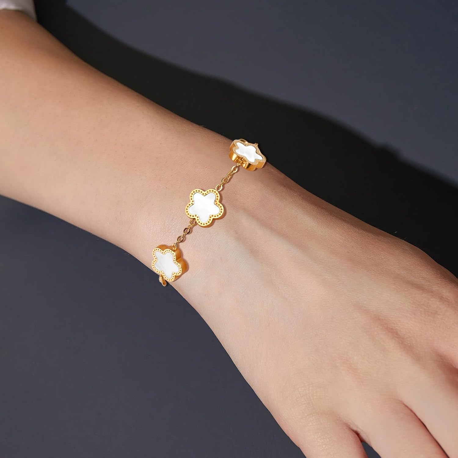 Lucky Clover Jewelry Set 18K Gold Plated Five Leaf Clover Necklace Bracelet Earrings Set Flower Jewelry Sets Birthday Gifts for Women