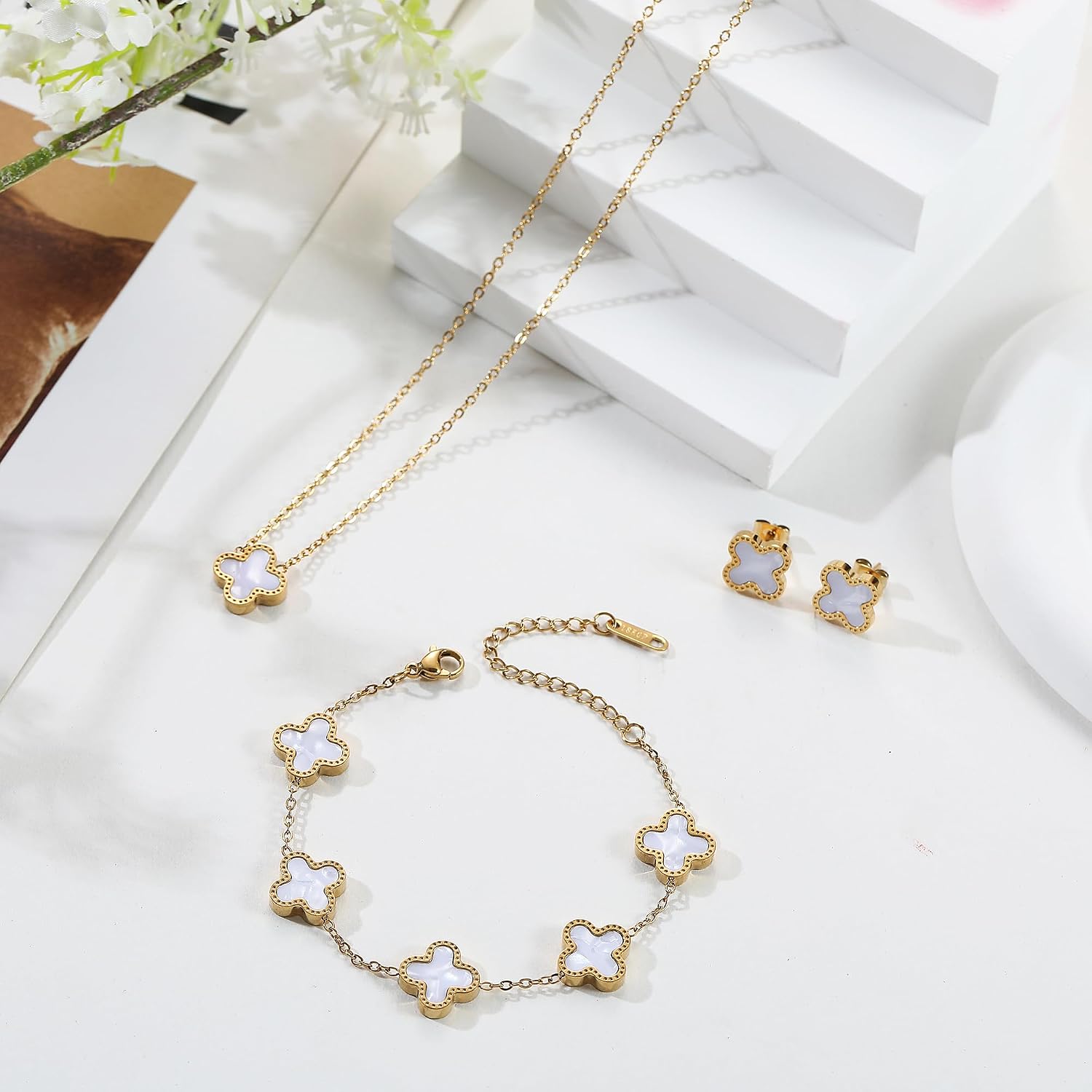 TICVRSS Lucky Clover Sets, 18K Gold Plated Four Leaf Clover Bracelet, Necklace Pendant, Earrings for Women Flower Link Bracelets Set Jewelry Gifts for Women