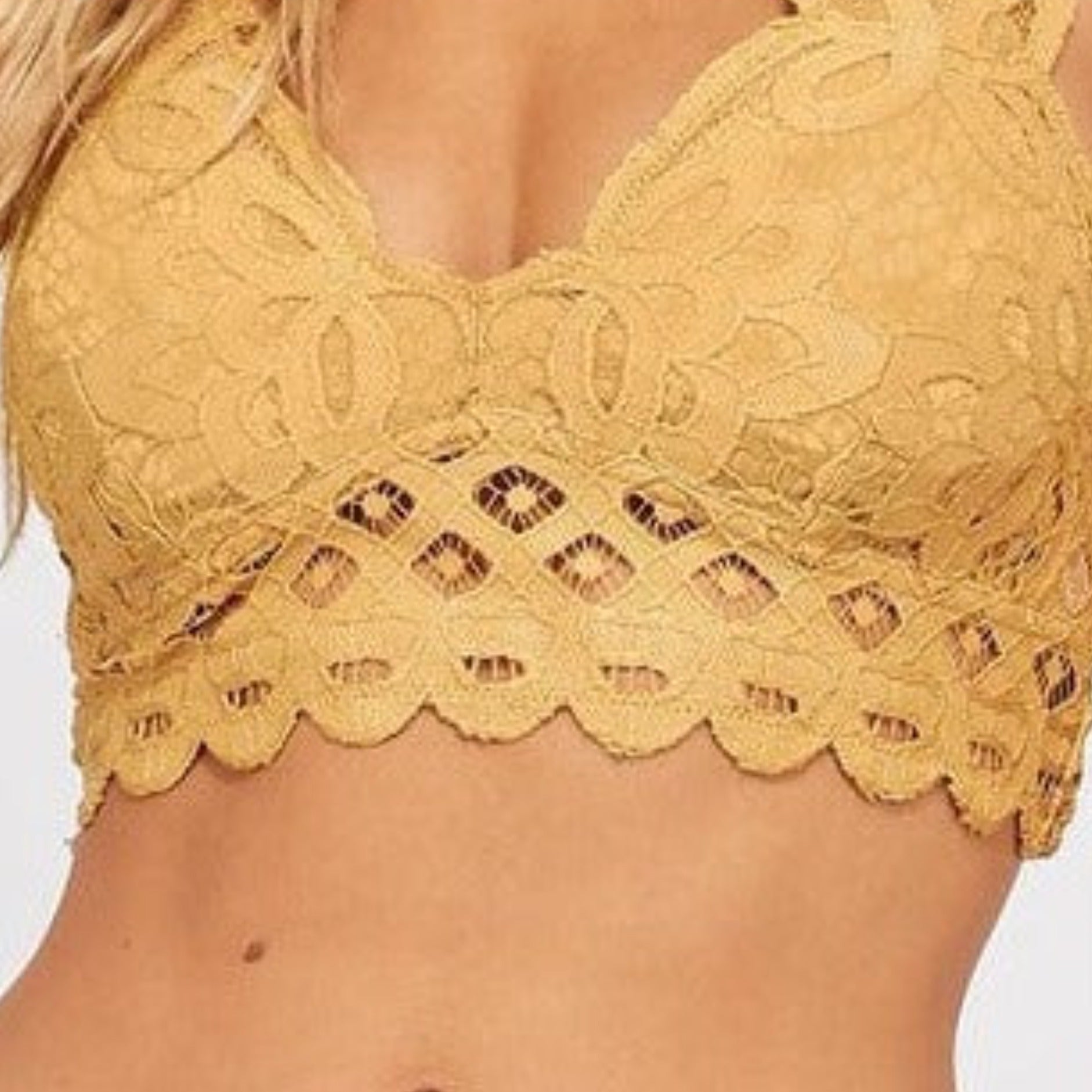 Double Strap Scalloped Lace Bralette