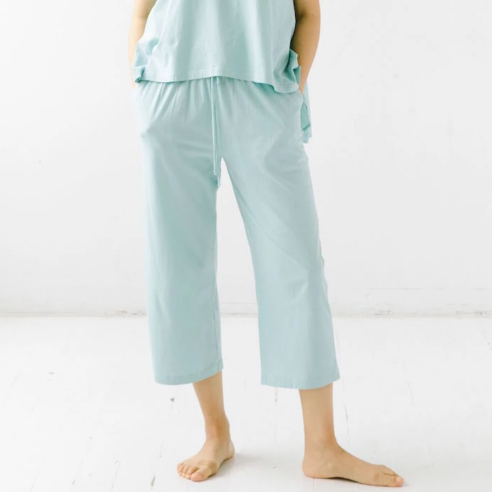 SALUA Cropped Tee & Capri