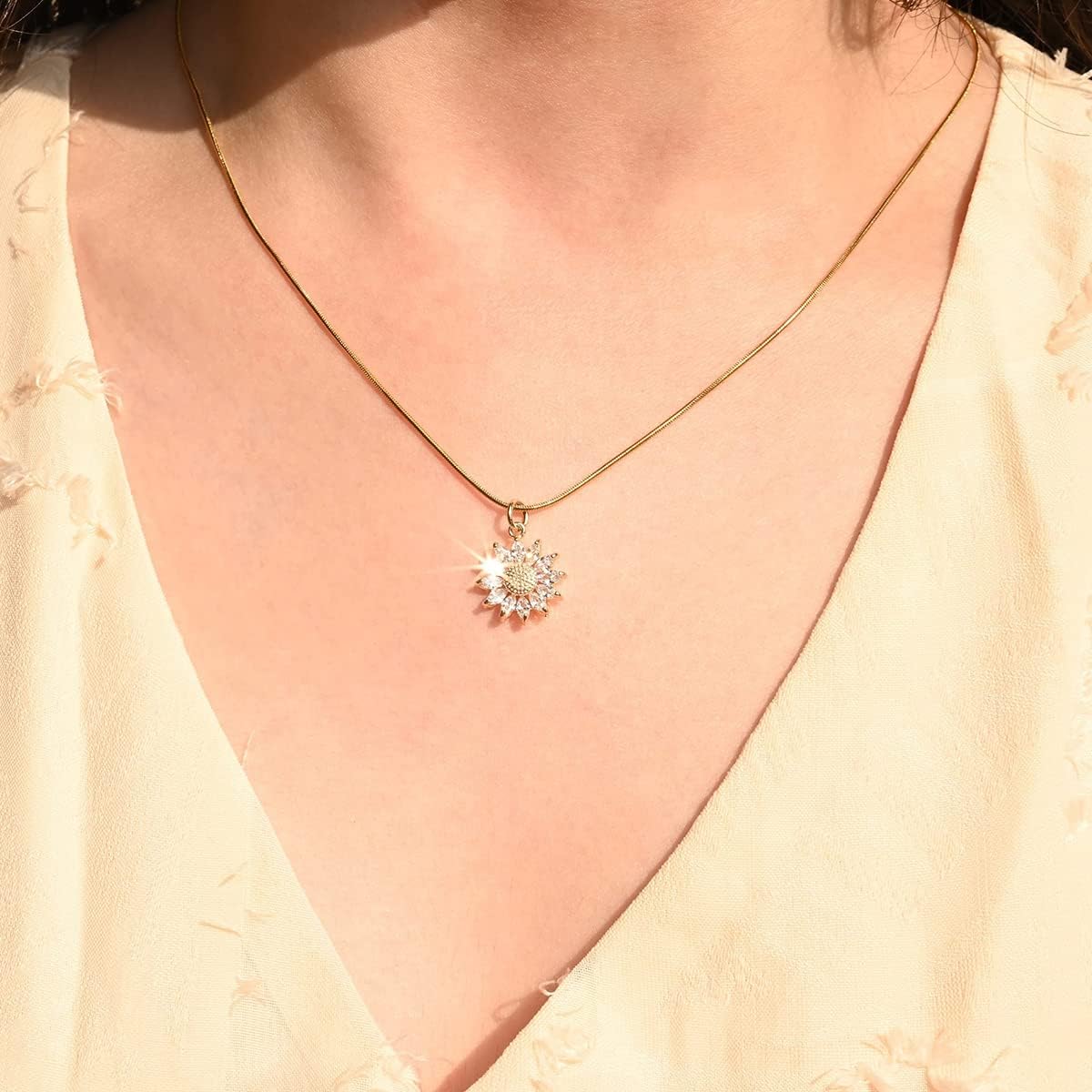 14K Gold Plated Sunflower Necklace for Women Teen Girls Friendship Sunflower Gifts for Mom, Girlfriend, Sunshine Flowers Necklace Shiny Cubic Zirconia Petals Chain Length 16"+4" Extender