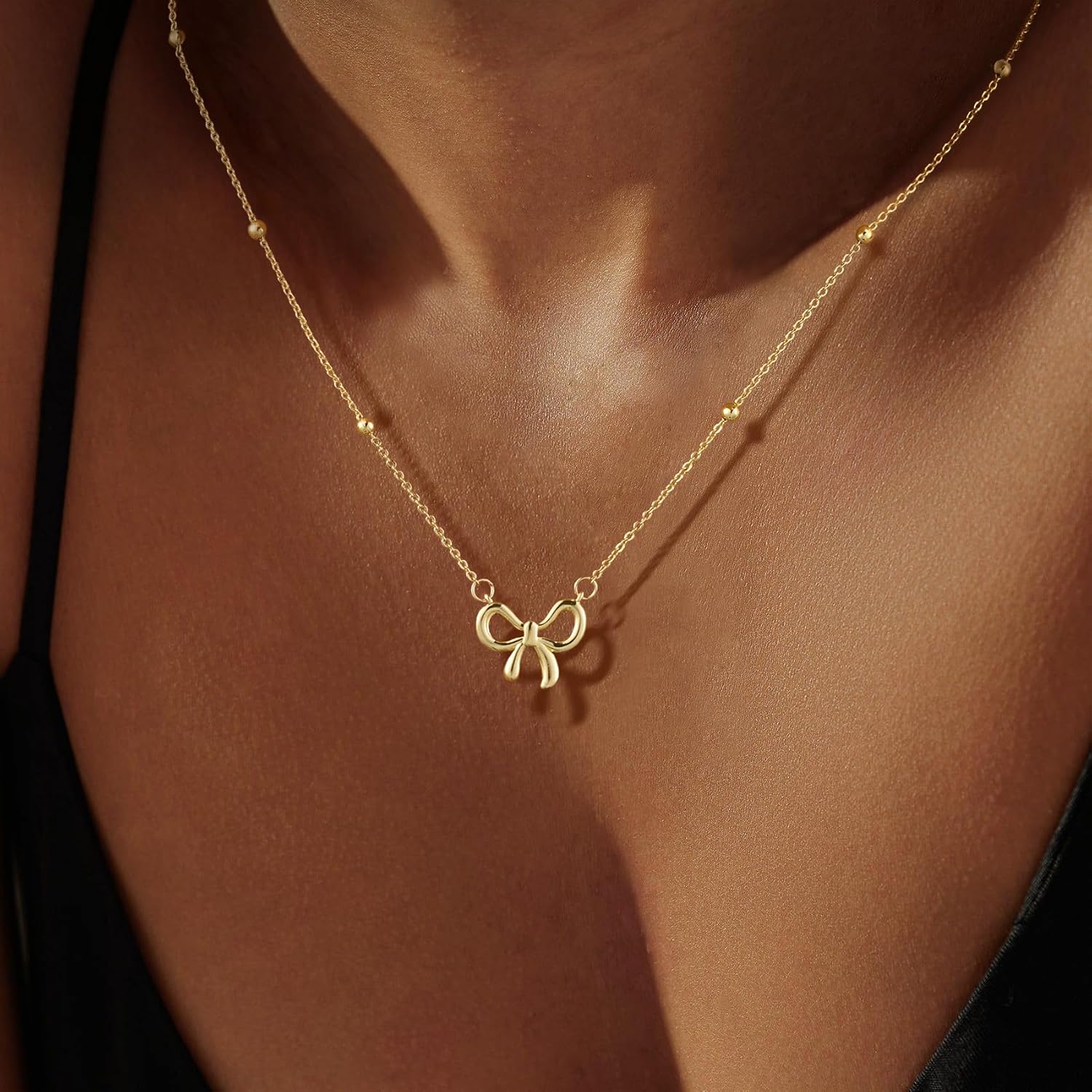 CAROVO Gold Necklace for Women Bow Necklace 14K Dainty Layered Gold Necklace Cute Small Cubic Zirconia Bow Pendant Choker Chain Necklace Trendy Necklace Jewelry Gift for Women