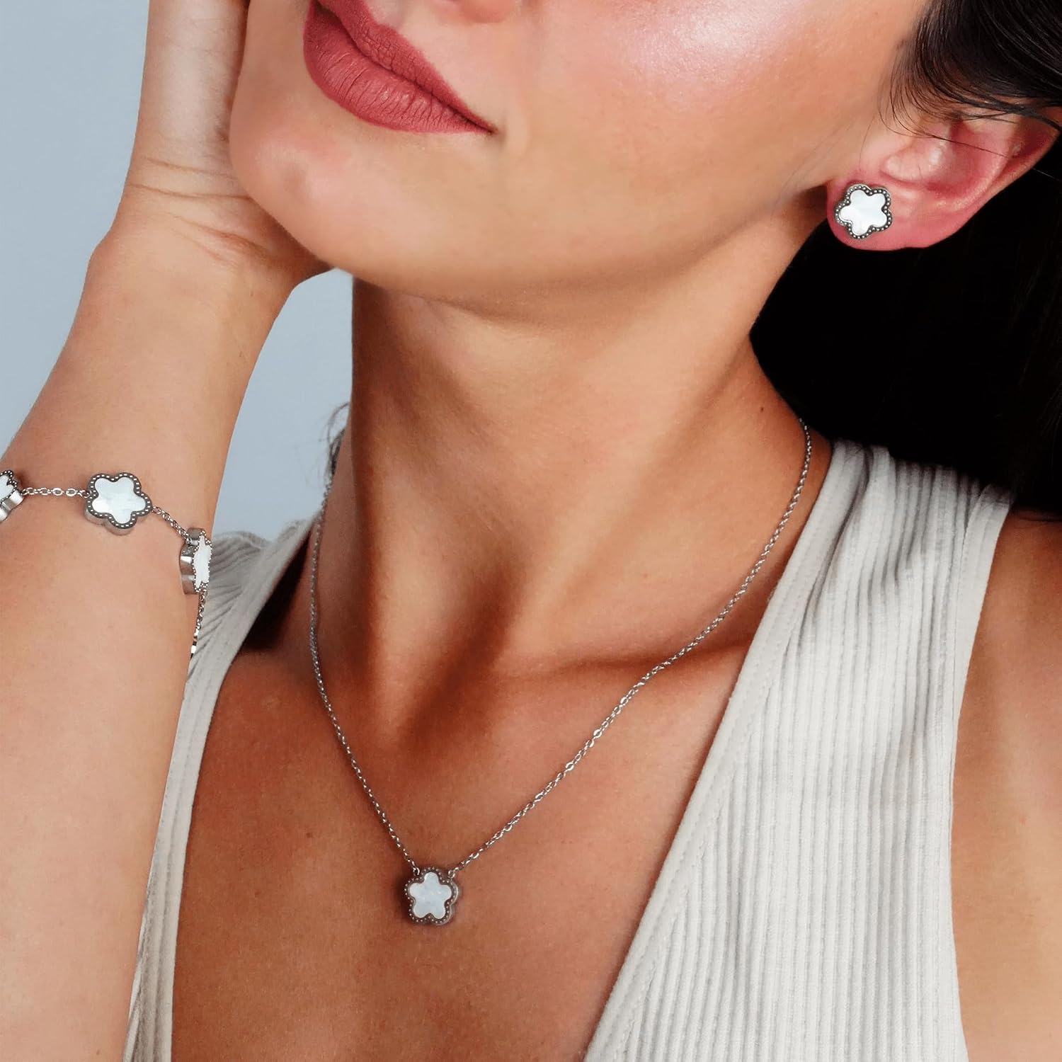 SHINYY Five Leaf Clover Jewelry Set for Women | 18K Gold Plated Bracelet Necklace Earrings | 5 Leaf Lucky Pendant and Ear Studs for Her