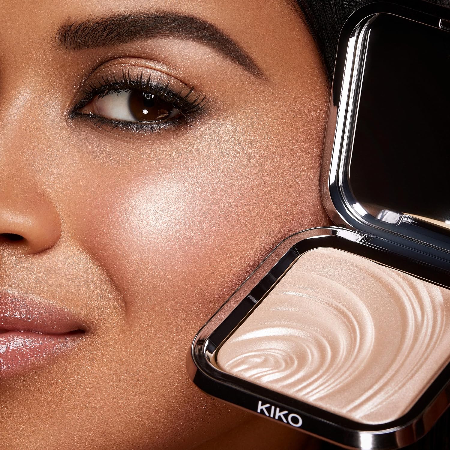 KIKO Milano Glow Fusion Intense Powder Highlighter